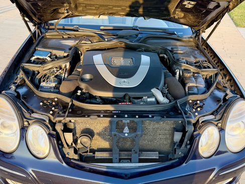 Used 2007 Mercedes-Benz E 550 4MATIC Sedan image 18