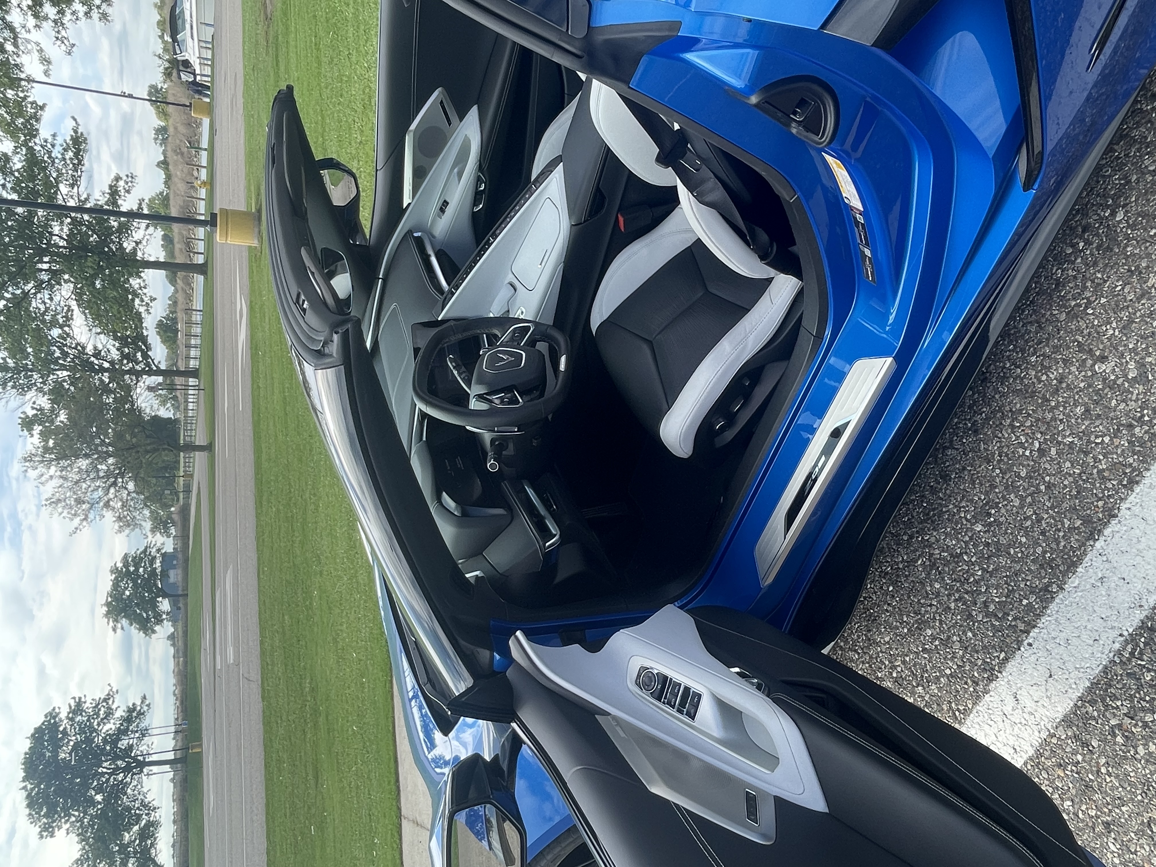 Used 2024 Chevrolet Corvette Z06 w/ Chrome Exterior Badge Package RWD image 10