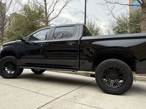 Used 2021 Chevrolet Silverado 1500 LT Trail Boss w/ Convenience Package II image 9