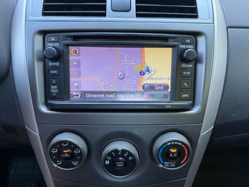 Used 2013 Toyota Corolla S FWD image 13