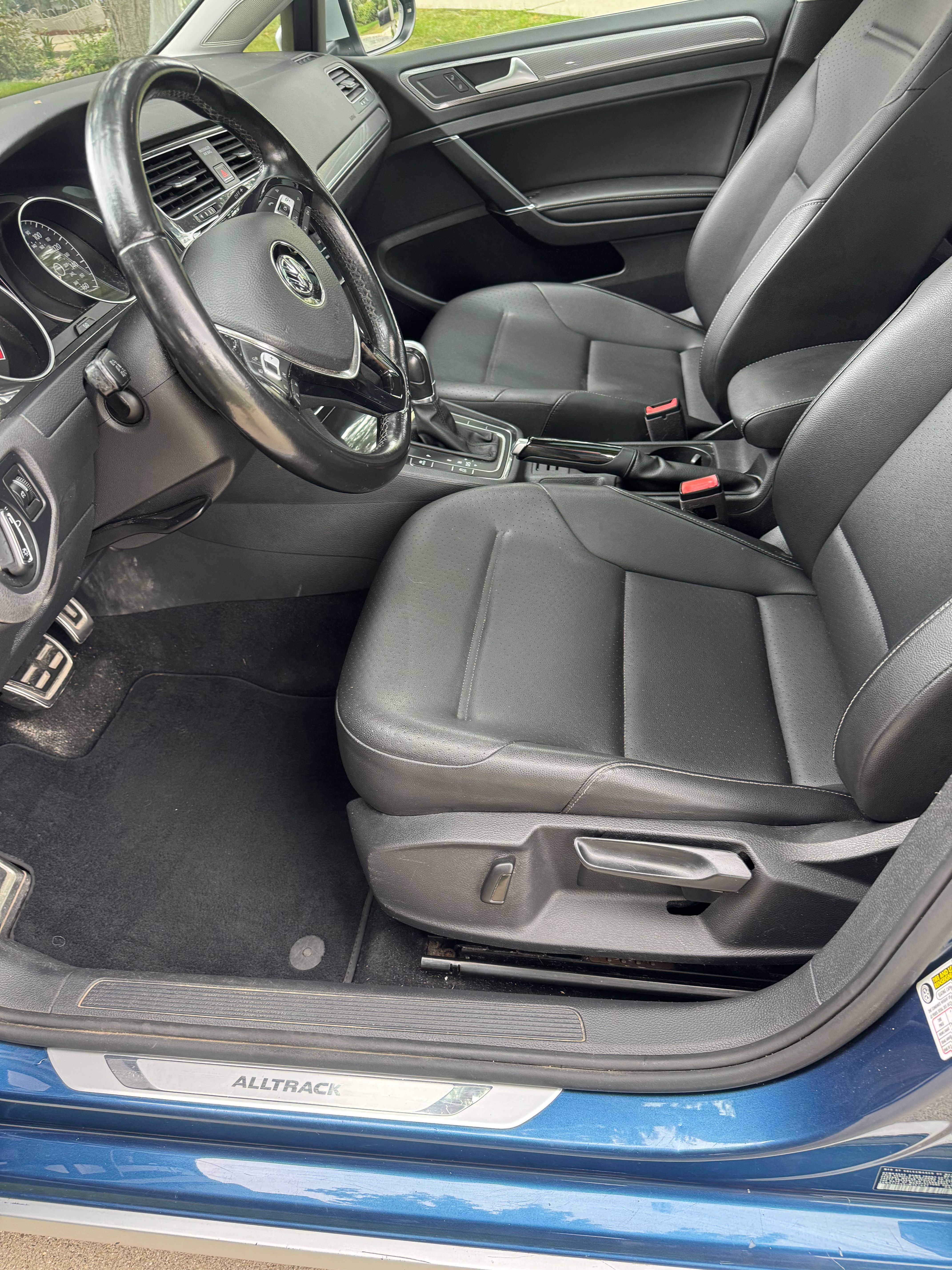 Used 2018 Volkswagen Golf Alltrack SE AWD/4WD image 10
