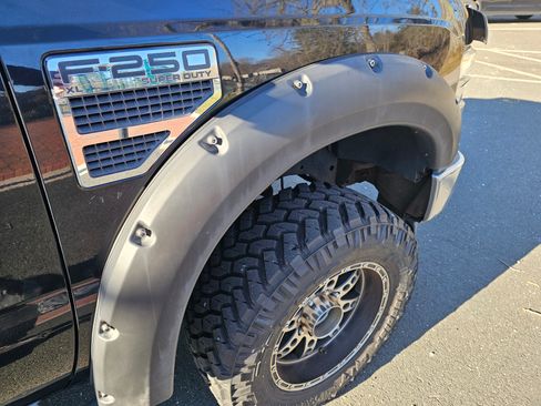 Used 2010 Ford F250 XLT image 11