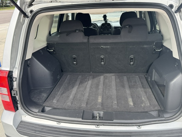 Used 2012 Jeep Patriot Sport FWD image 10