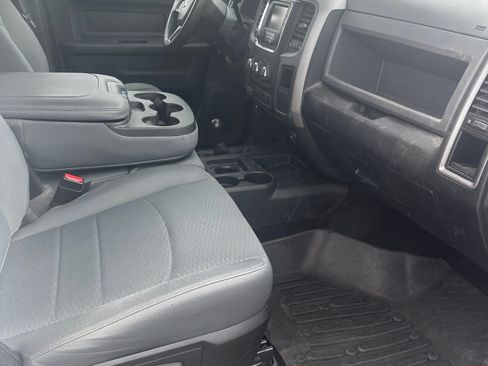 Used 2018 RAM 2500 Tradesman w/ Chrome Appearance Group image 6