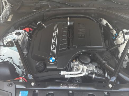 Used 2011 BMW 535i Sedan RWD image 9