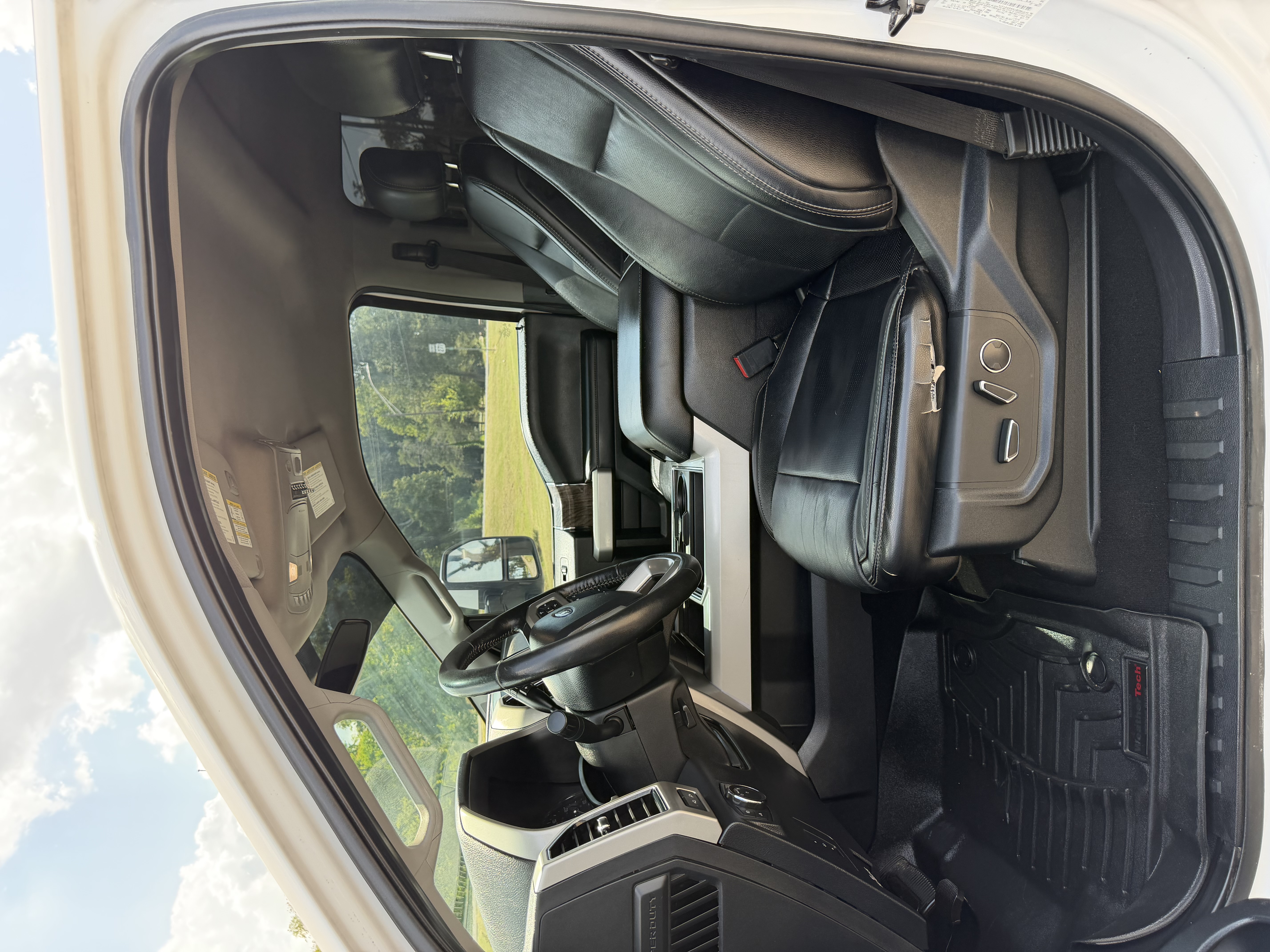 Used 2019 Ford F250 Lariat w/ Lariat Value Package AWD/4WD image 14