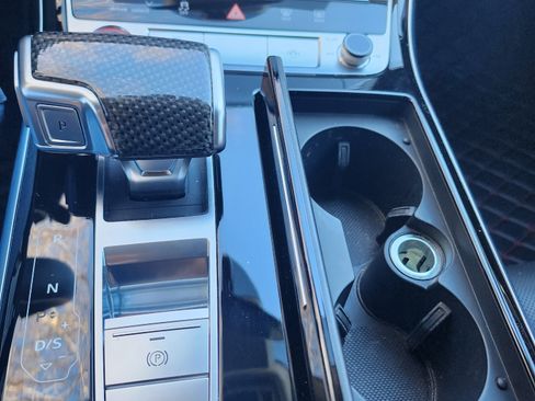 Used 2022 Audi S8 image 17