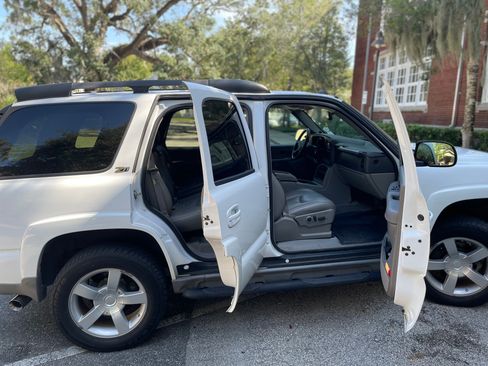 Used 2004 Chevrolet Tahoe Z71 w/ Z71 Preferred Equipment Group image 6