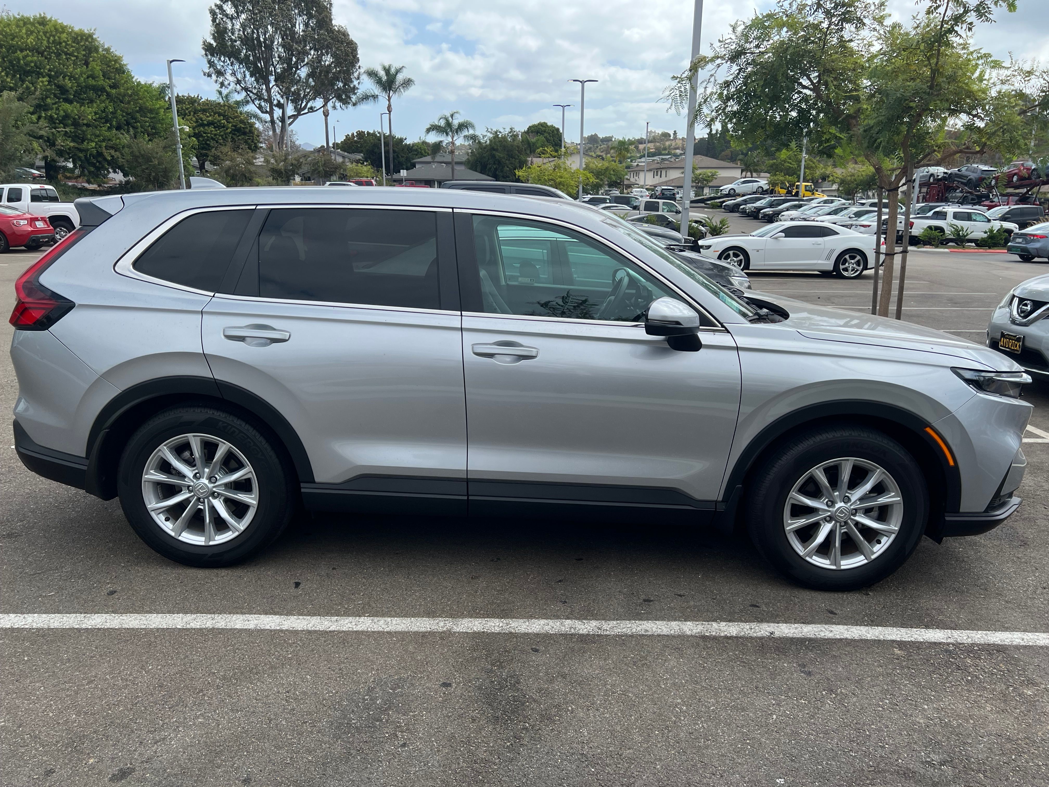 Used 2024 Honda CR-V EX-L image 2
