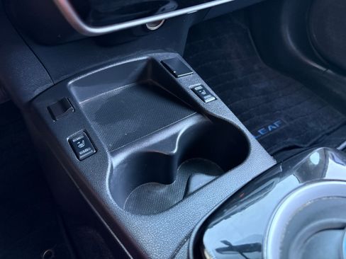 Used 2017 Nissan Leaf SL image 21