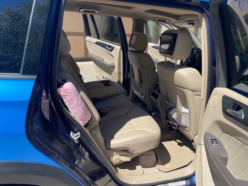 Used 2015 Mercedes-Benz GL 450 4MATIC image 16