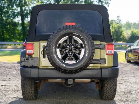 Used 2013 Jeep Wrangler Unlimited Sport image 3