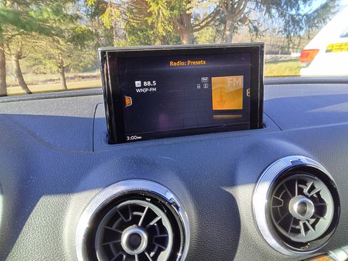 Used 2018 Audi A3 2.0T Premium w/ Convenience Package image 25