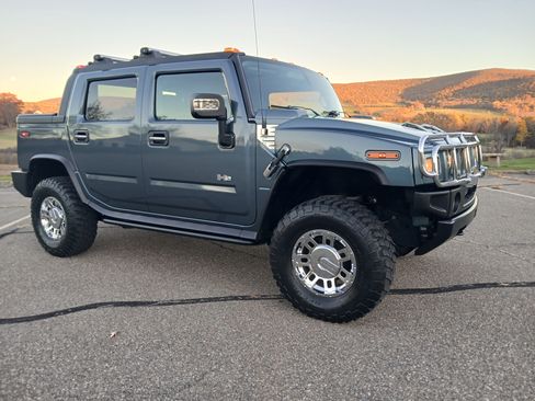 Used 2005 HUMMER H2 SUT w/ Preferred Equipment Group image 11