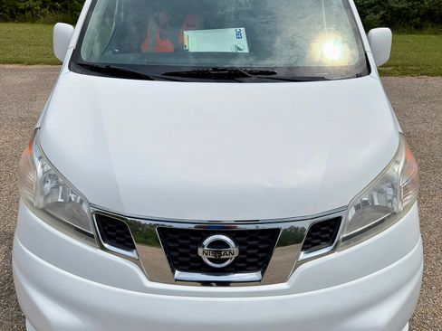 Used 2015 Nissan NV200 SV w/ Back Door Glass Package FWD image 4