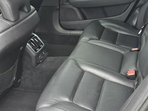 Used 2019 Volvo S90 T5 Momentum image 6