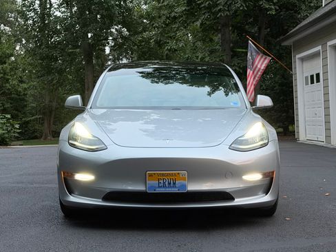 Used 2018 Tesla Model 3 Performance AWD/4WD image 2