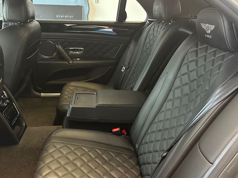 Used 2018 Bentley Flying Spur S V8 image 6