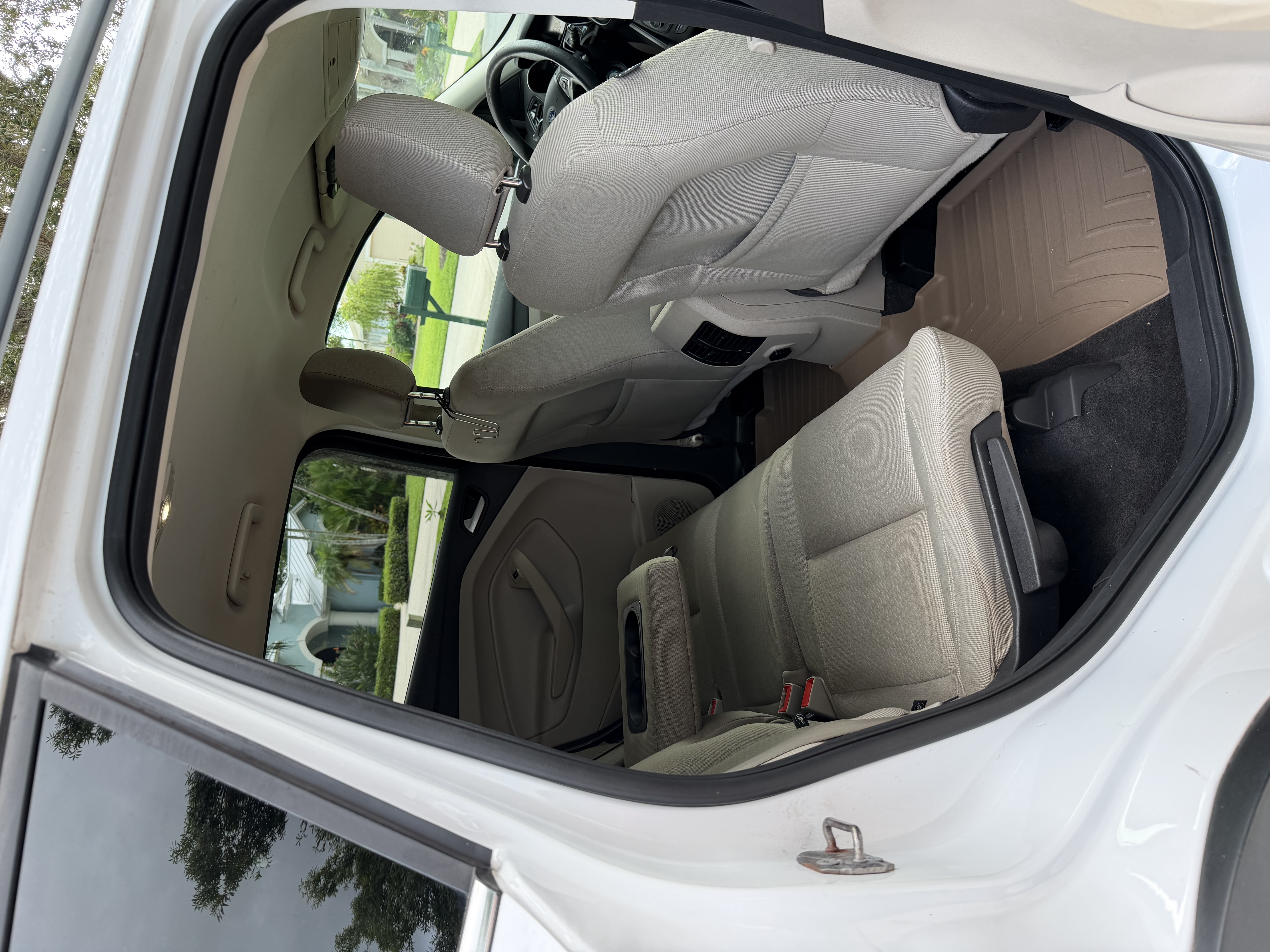 Used 2018 Ford Escape SE FWD image 14