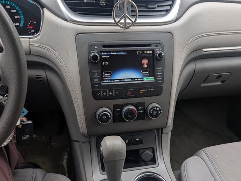 Used 2014 Chevrolet Traverse LS image 9