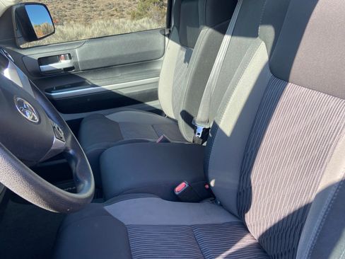 Used 2017 Toyota Tundra SR5 image 9