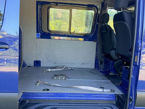 Used 2019 Mercedes-Benz Sprinter 144 Cargo image 11