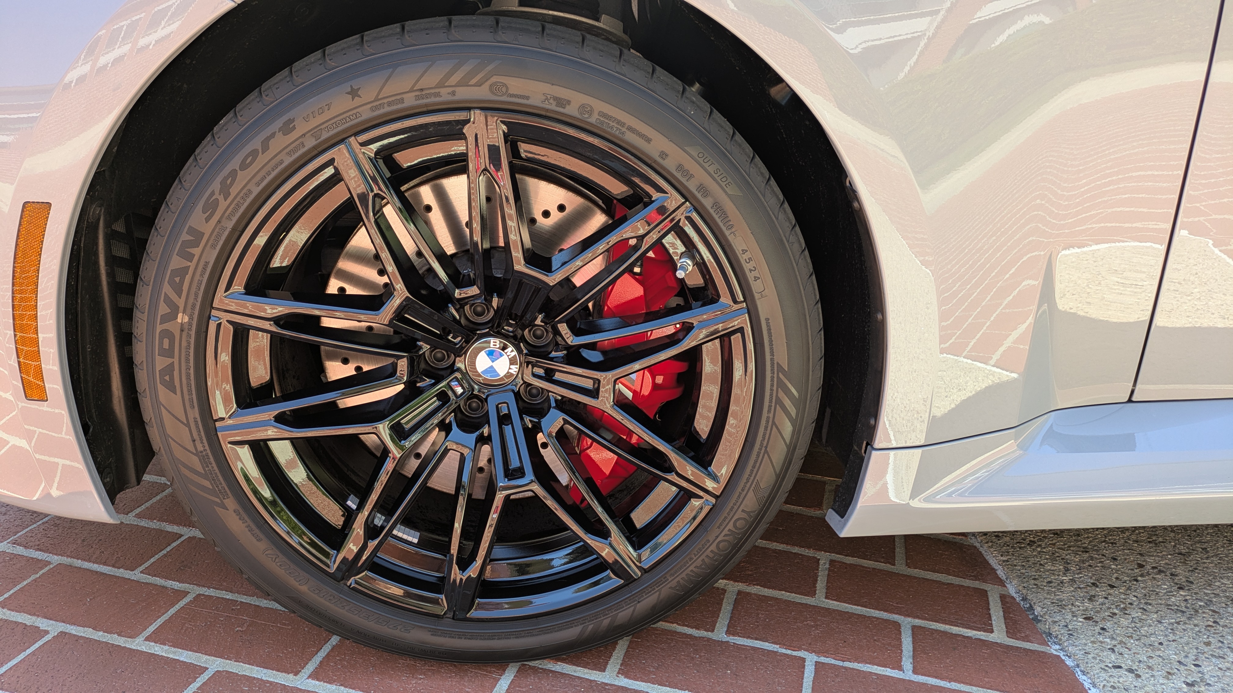 Used 2025 BMW M2 w/ Lighting Package RWD image 9