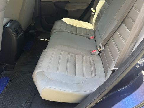 Used 2017 Honda CR-V LX image 8