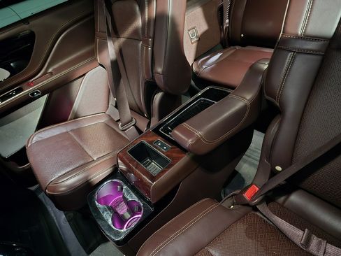 Used 2020 Lincoln Aviator Black Label Grand Touring w/ Class IV Trailer Tow Package image 12