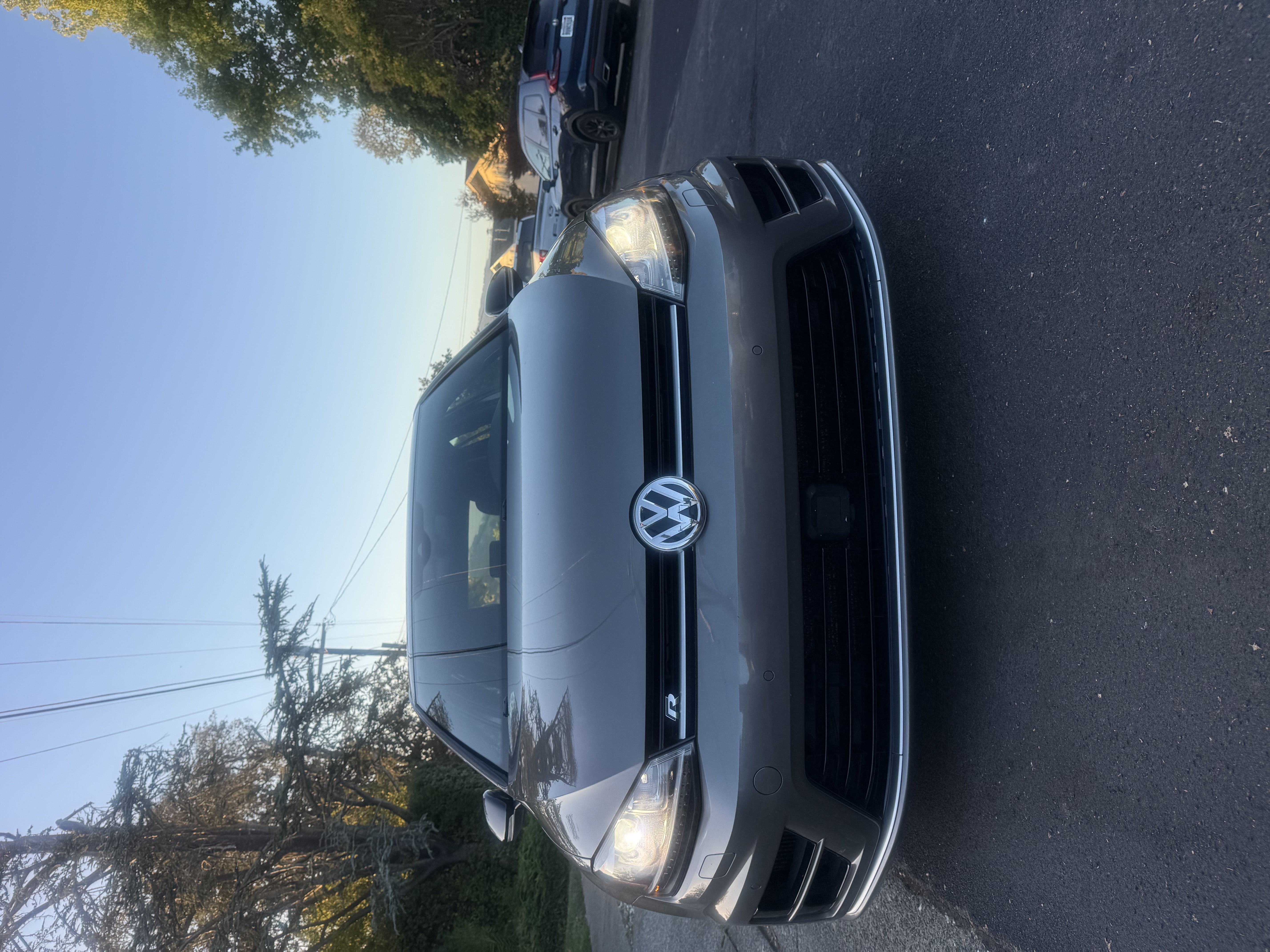 Used 2017 Volkswagen Golf 4-Door AWD/4WD image 12