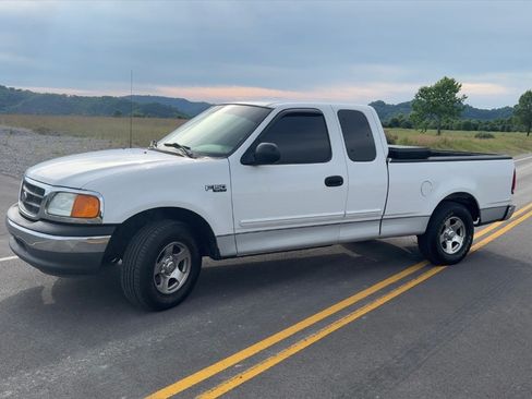 Used 2004 Ford F150 XLT RWD image 5