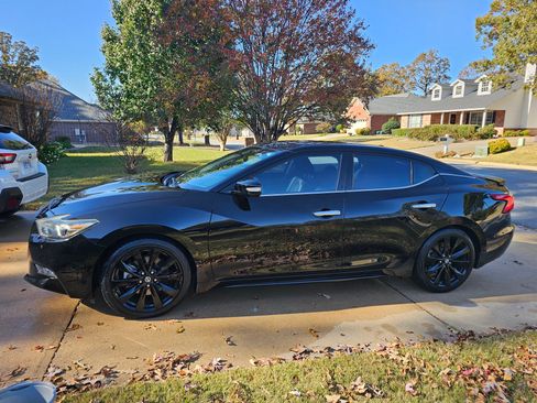 Used 2018 Nissan Maxima SR w/ Midnight Edition image 8