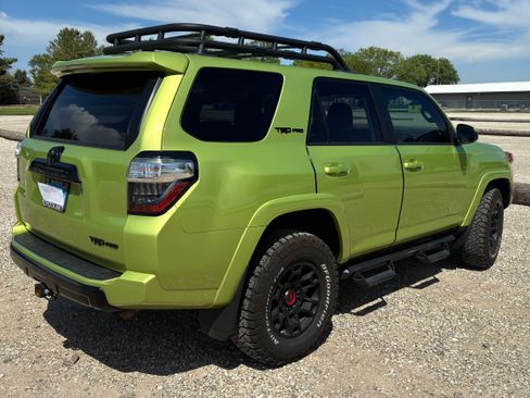 Used 2022 Toyota 4Runner TRD Pro AWD/4WD image 6