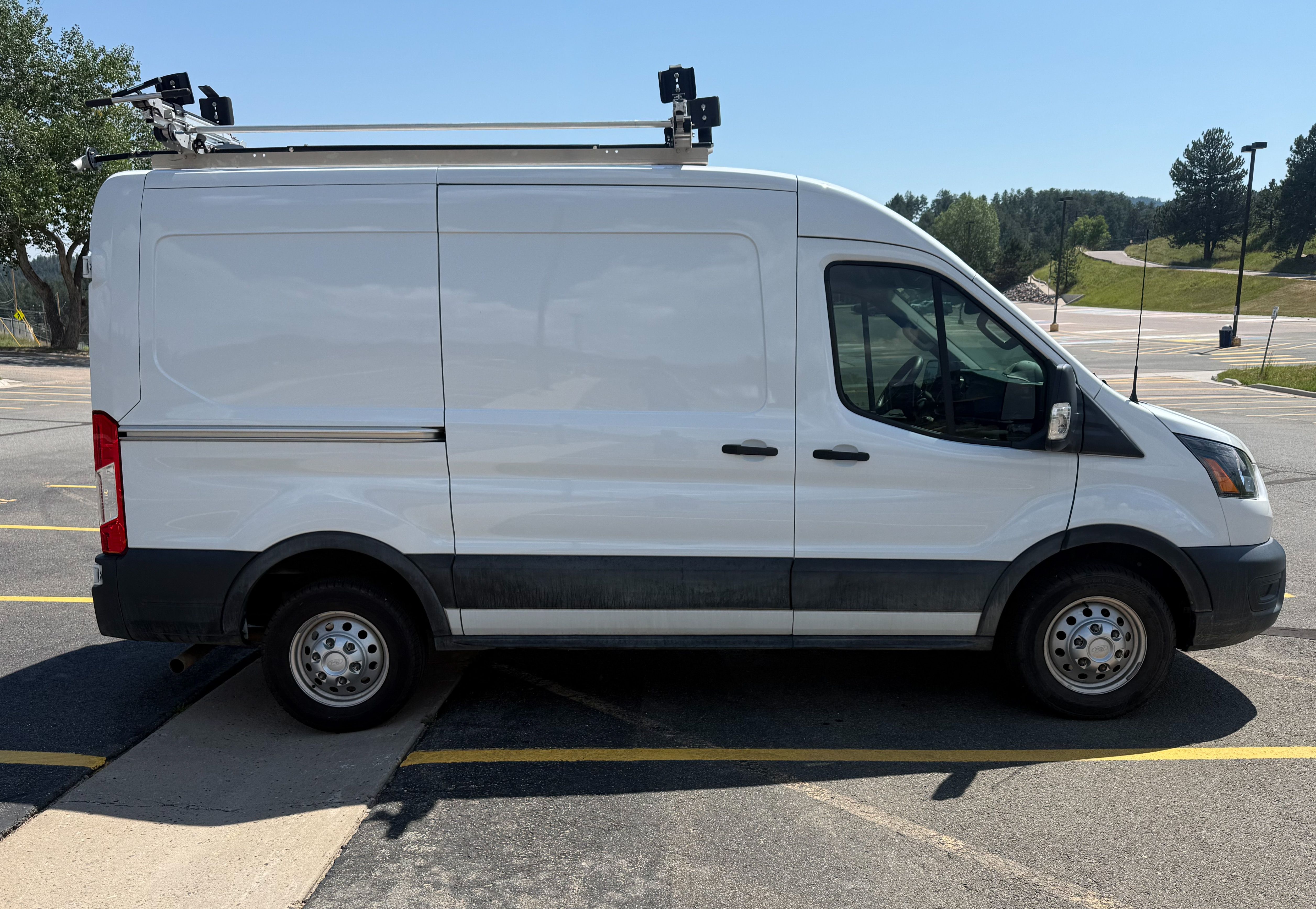 Used 2021 Ford Transit 150 Medium Roof AWD image 10
