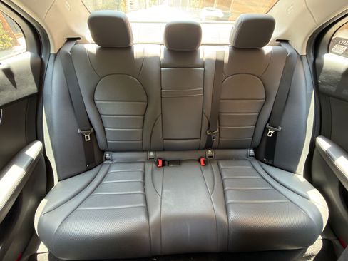 Used 2019 Mercedes-Benz C 300 Sedan image 23