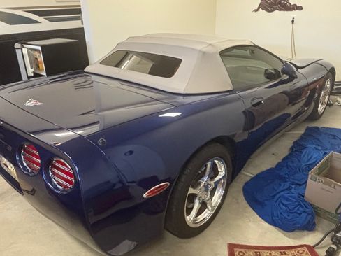 Used 2004 Chevrolet Corvette Convertible w/ Preferred Equipment Group image 5