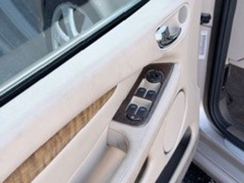 Used 2004 Jaguar X-TYPE 3.0 image 9