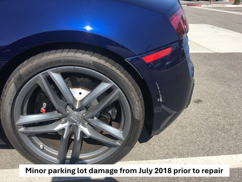 Used 2014 Audi R8 V8 w/ Full Leather Package image 27