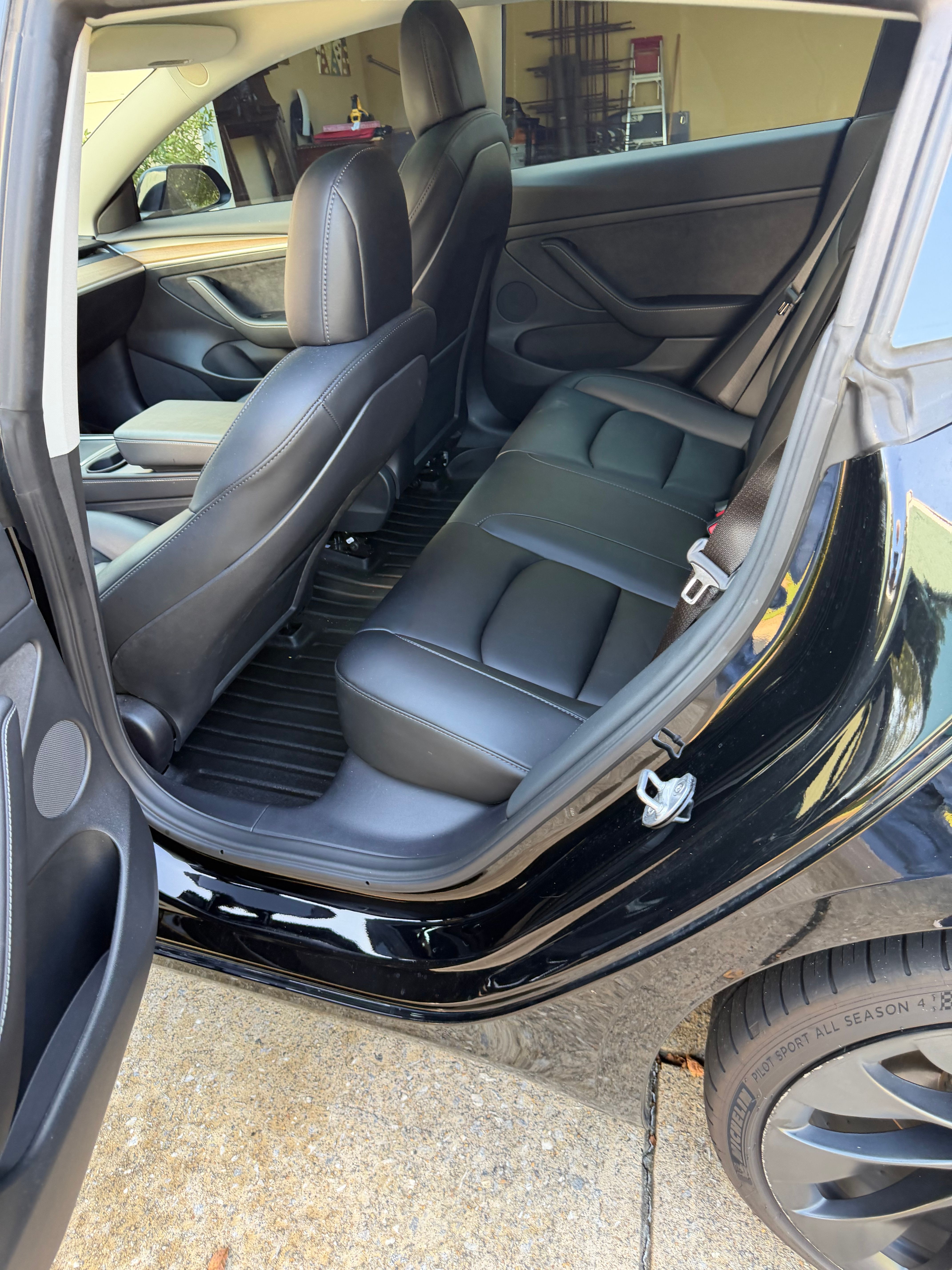 Used 2022 Tesla Model 3 Performance AWD/4WD image 11