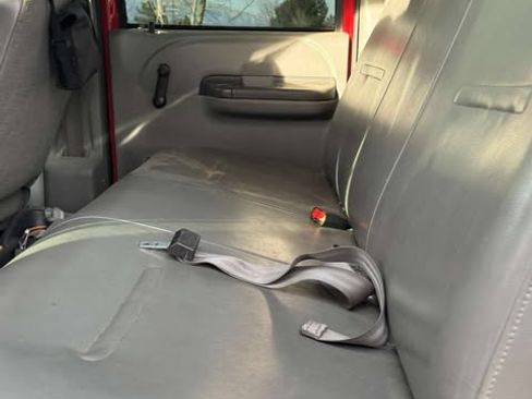 Used 2004 Ford F250 Lariat image 5