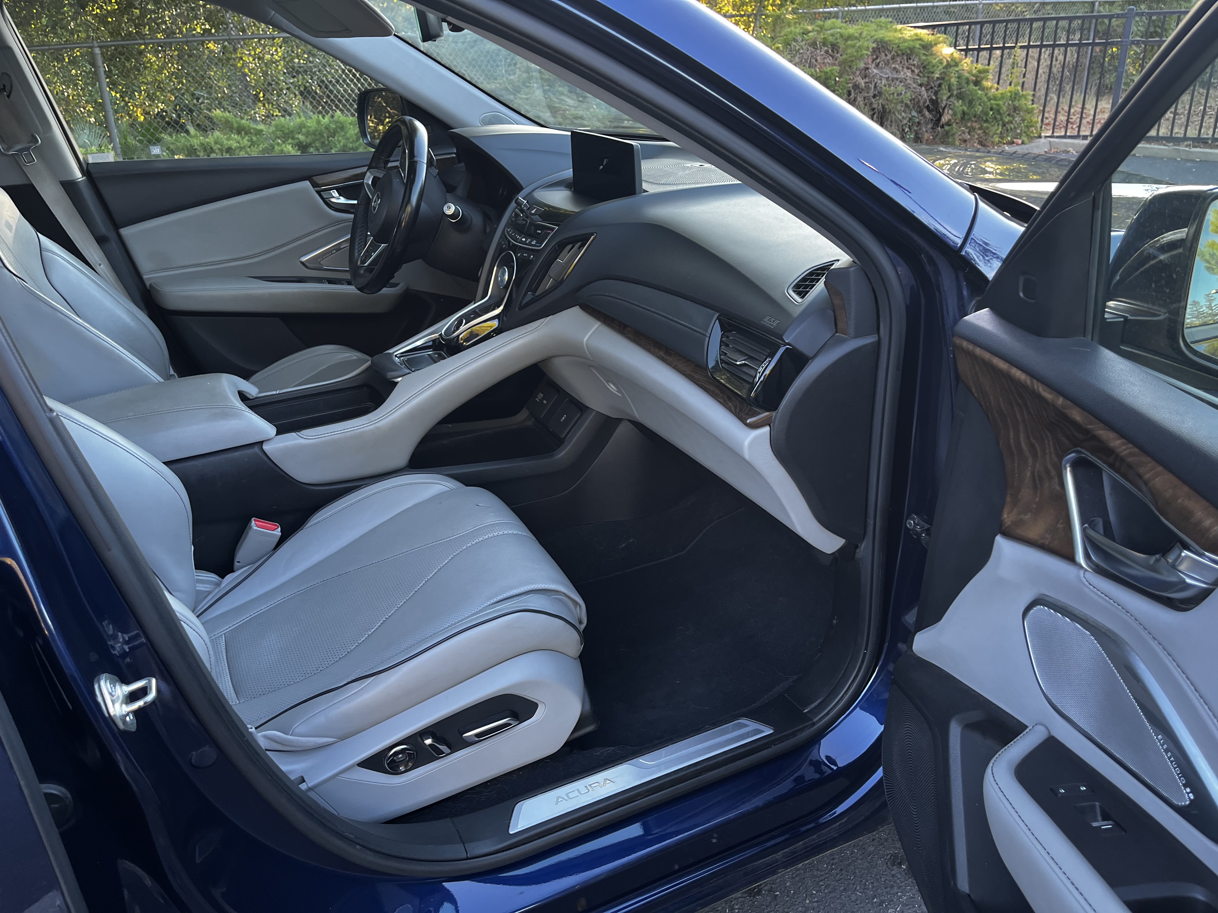 Used 2019 Acura RDX w/ Advance Package FWD image 12