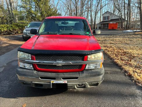 Used 2003 Chevrolet Avalanche 4x4 image 2