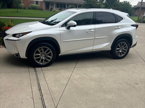 Used 2016 Lexus NX 200t AWD w/ Premium Package image 8
