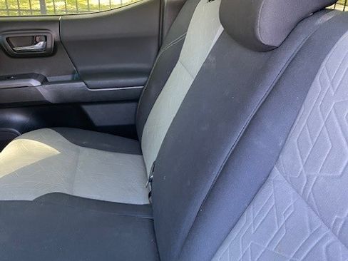 Used 2021 Toyota Tacoma TRD Off-Road w/ Technology Package image 24