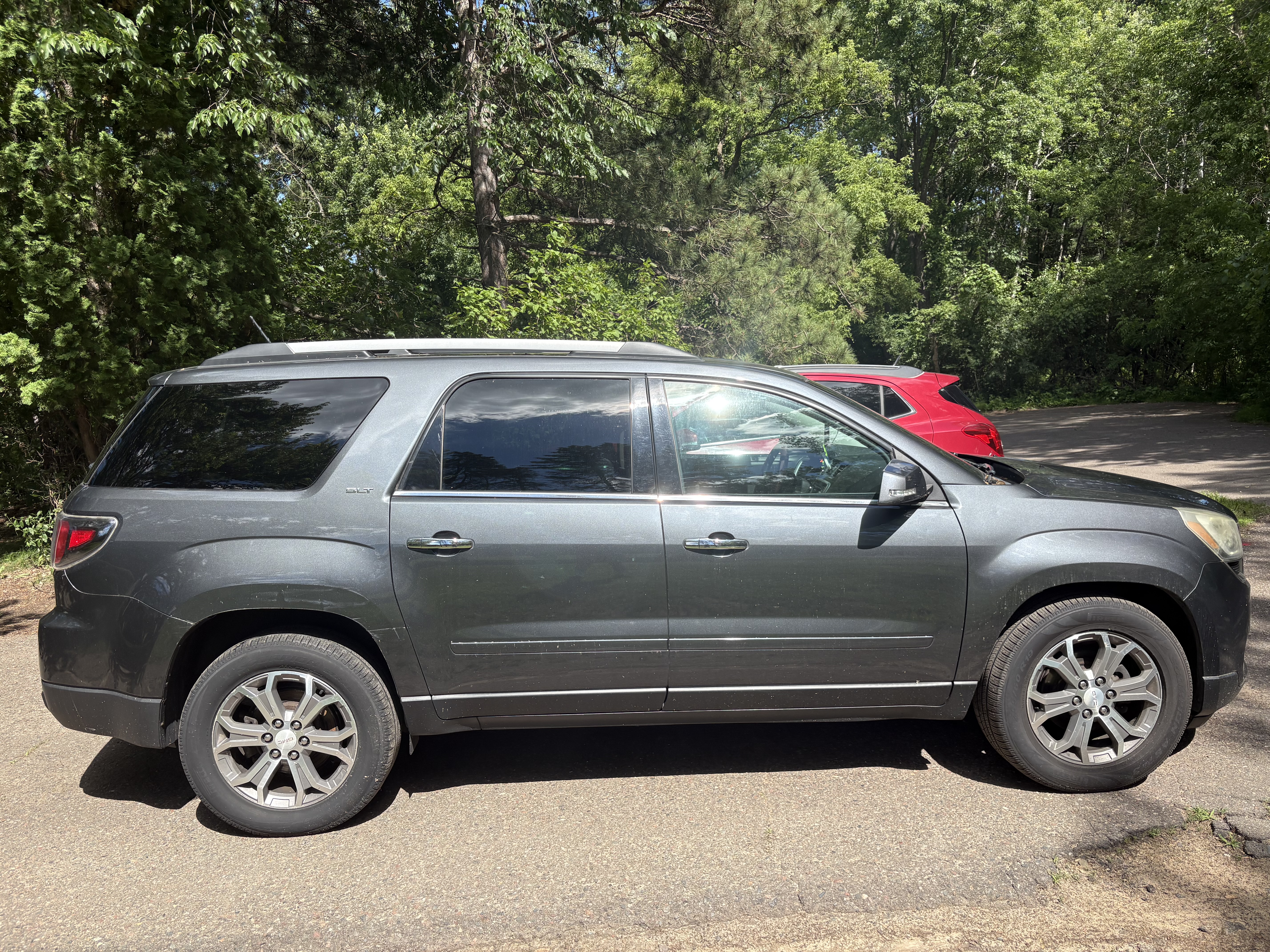 Used 2014 GMC Acadia SLT AWD/4WD image 4
