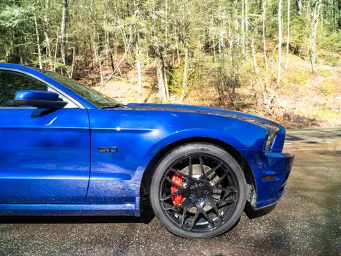 Used 2014 Ford Mustang GT Premium image 24