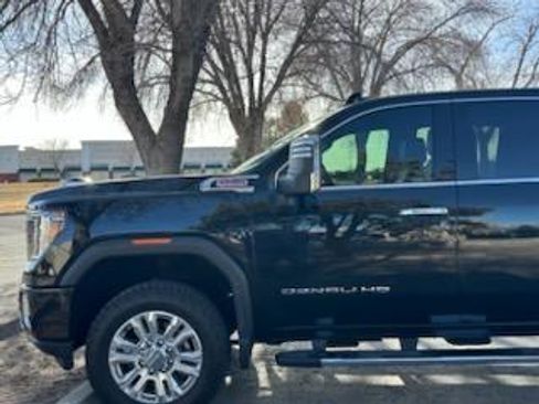 Used 2021 GMC Sierra 3500 Denali w/ Denali Ultimate Package image 28