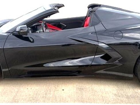 Used 2025 Chevrolet Corvette Stingray Preferred Conv w/ Z51 Performance Package RWD image 1