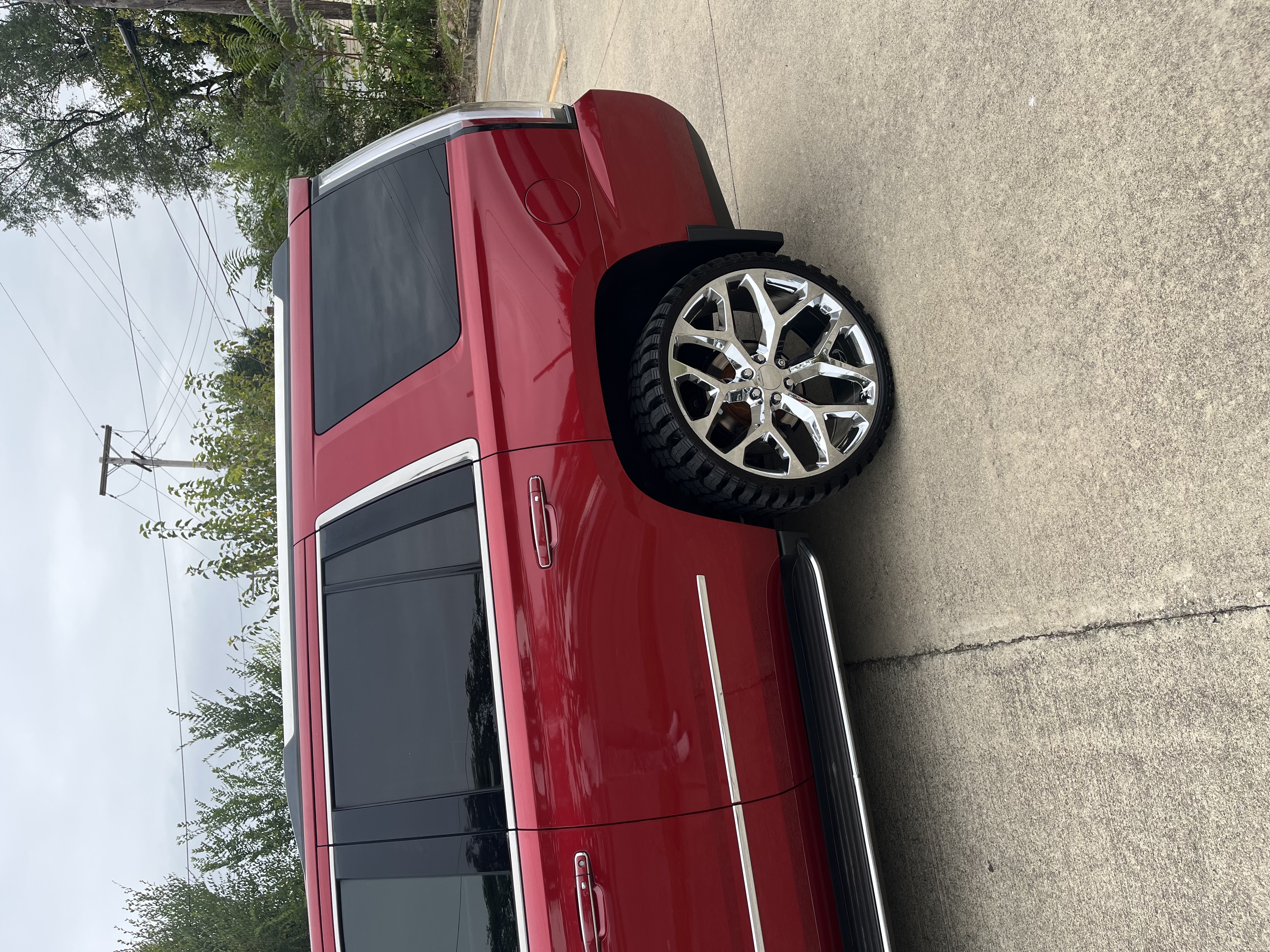 Used 2015 GMC Yukon Denali w/ Open Road Package AWD/4WD image 13