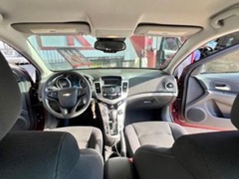 Used 2016 Chevrolet Cruze LT image 11